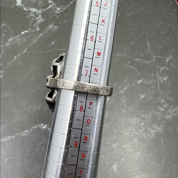 Vintage Sterling Mother of Pearl Cameo Black Onyx Ring - Picture 9 of 10